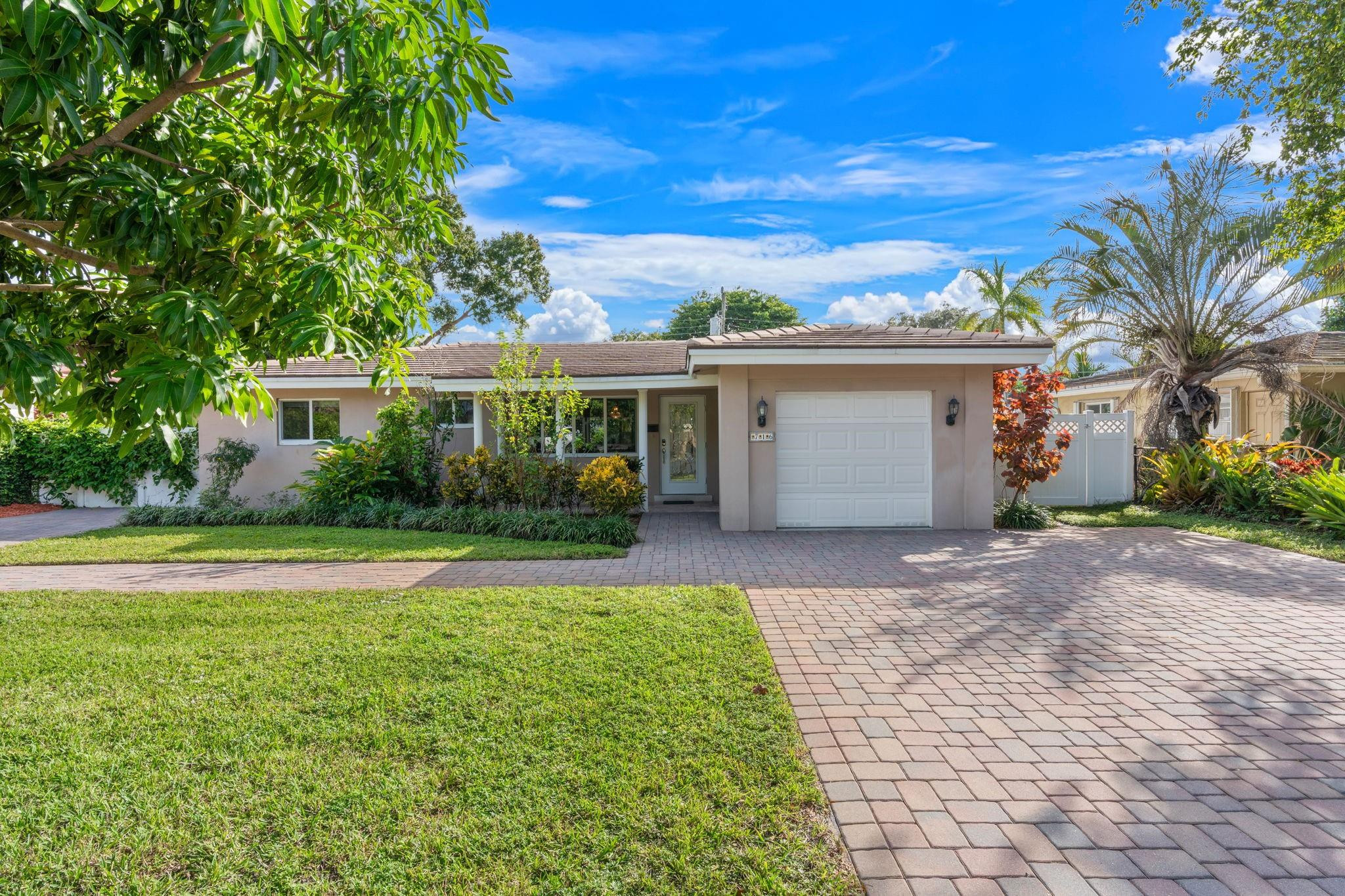 716 NE 20th Drive
