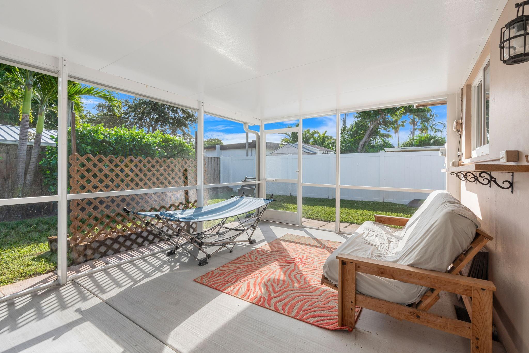 716 NE 20th Drive