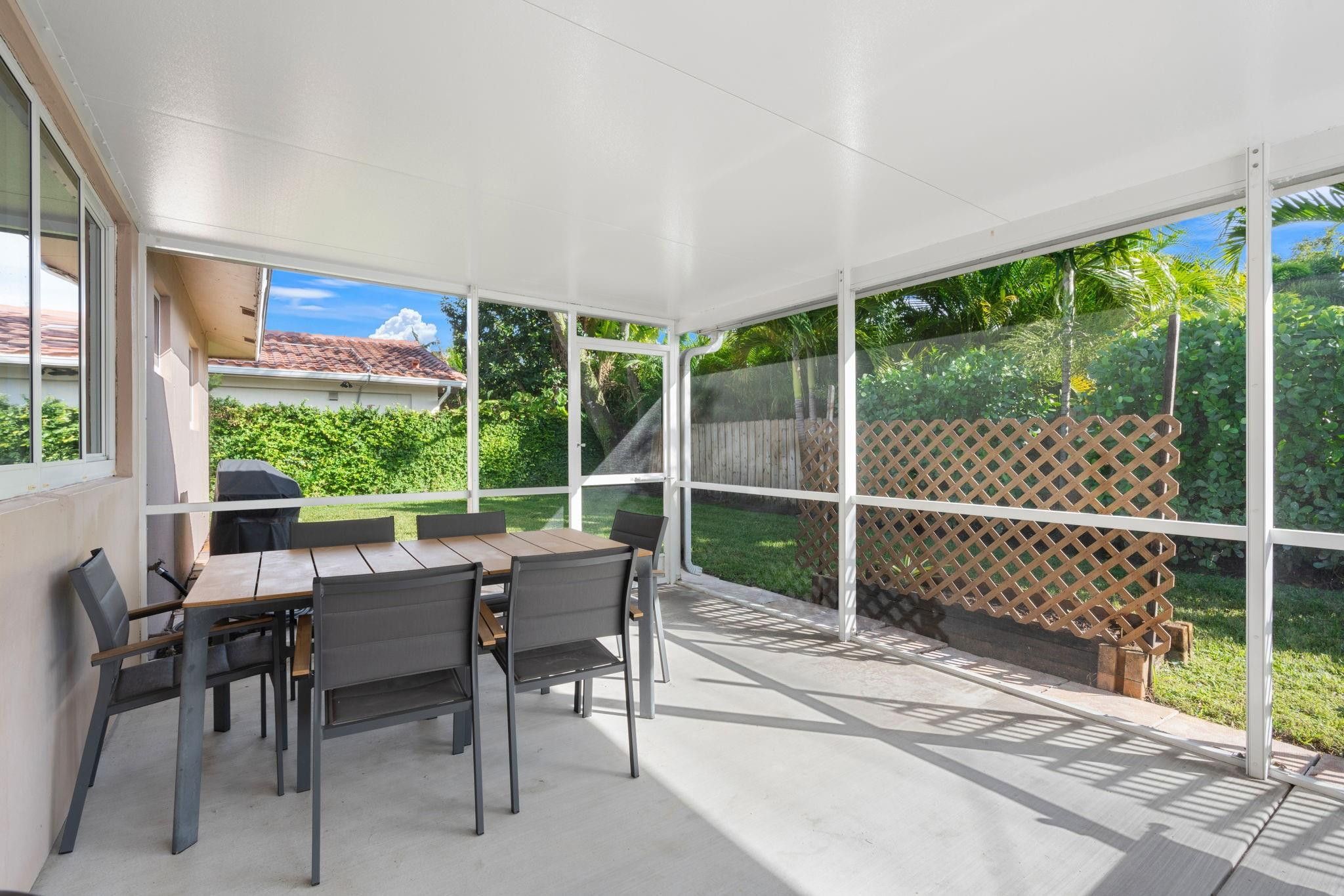 716 NE 20th Drive