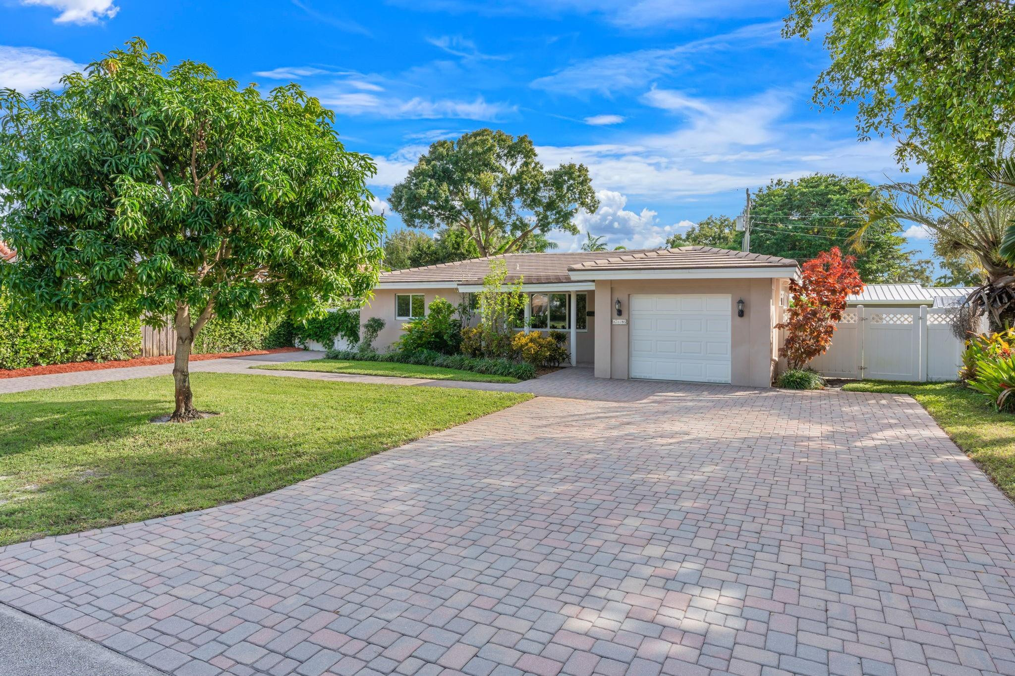 716 NE 20th Drive