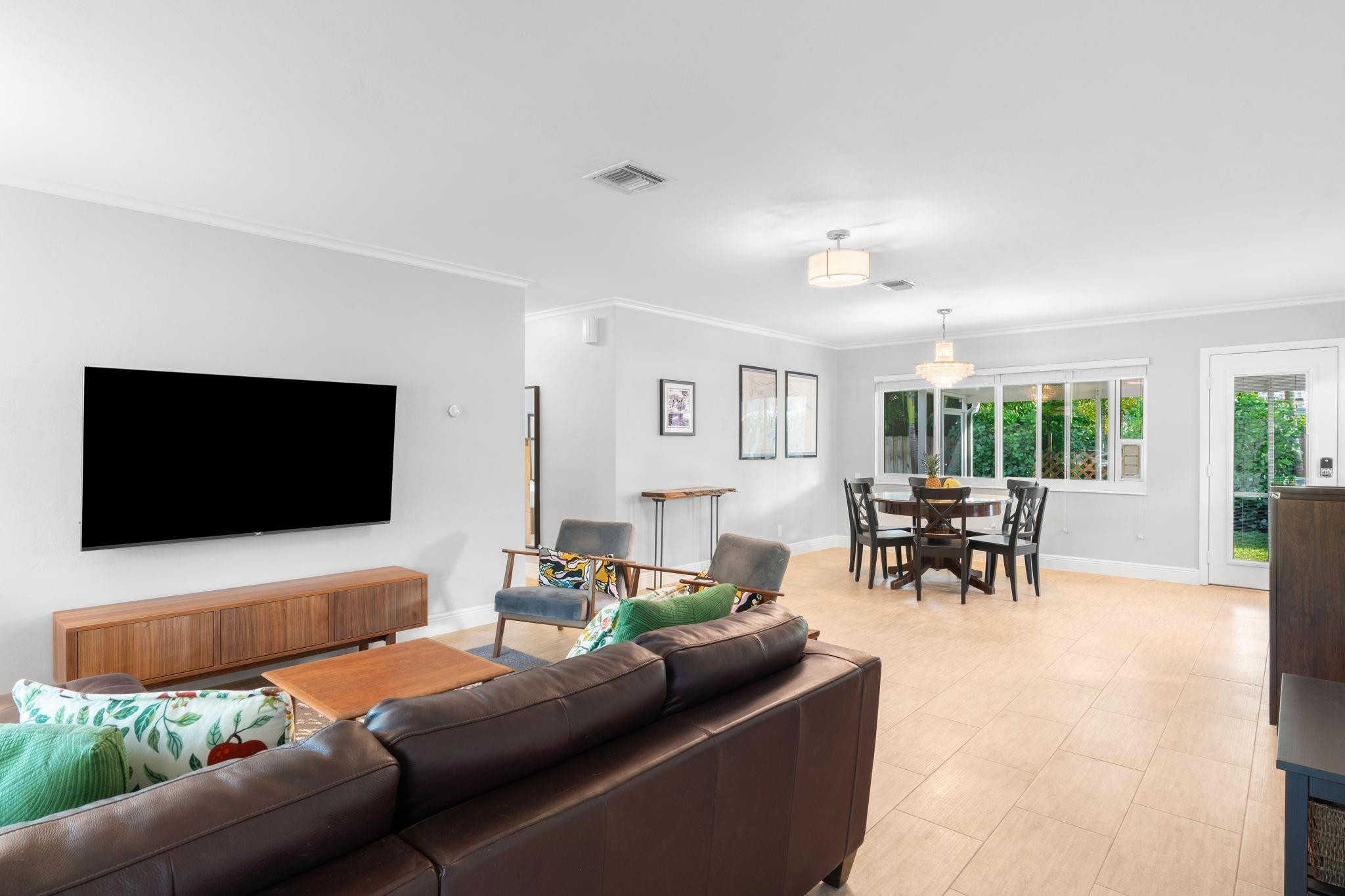 716 NE 20th Drive