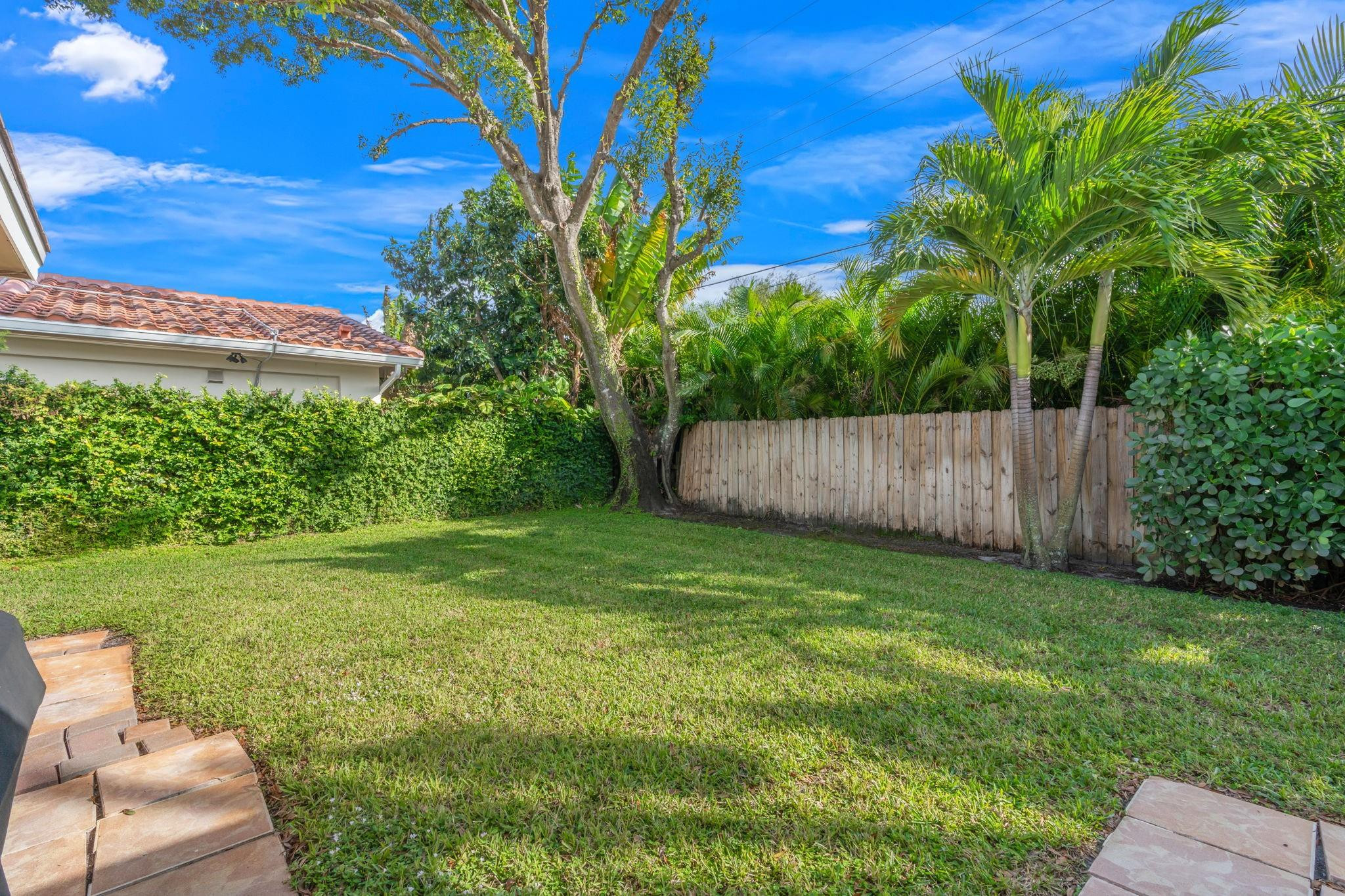 716 NE 20th Drive