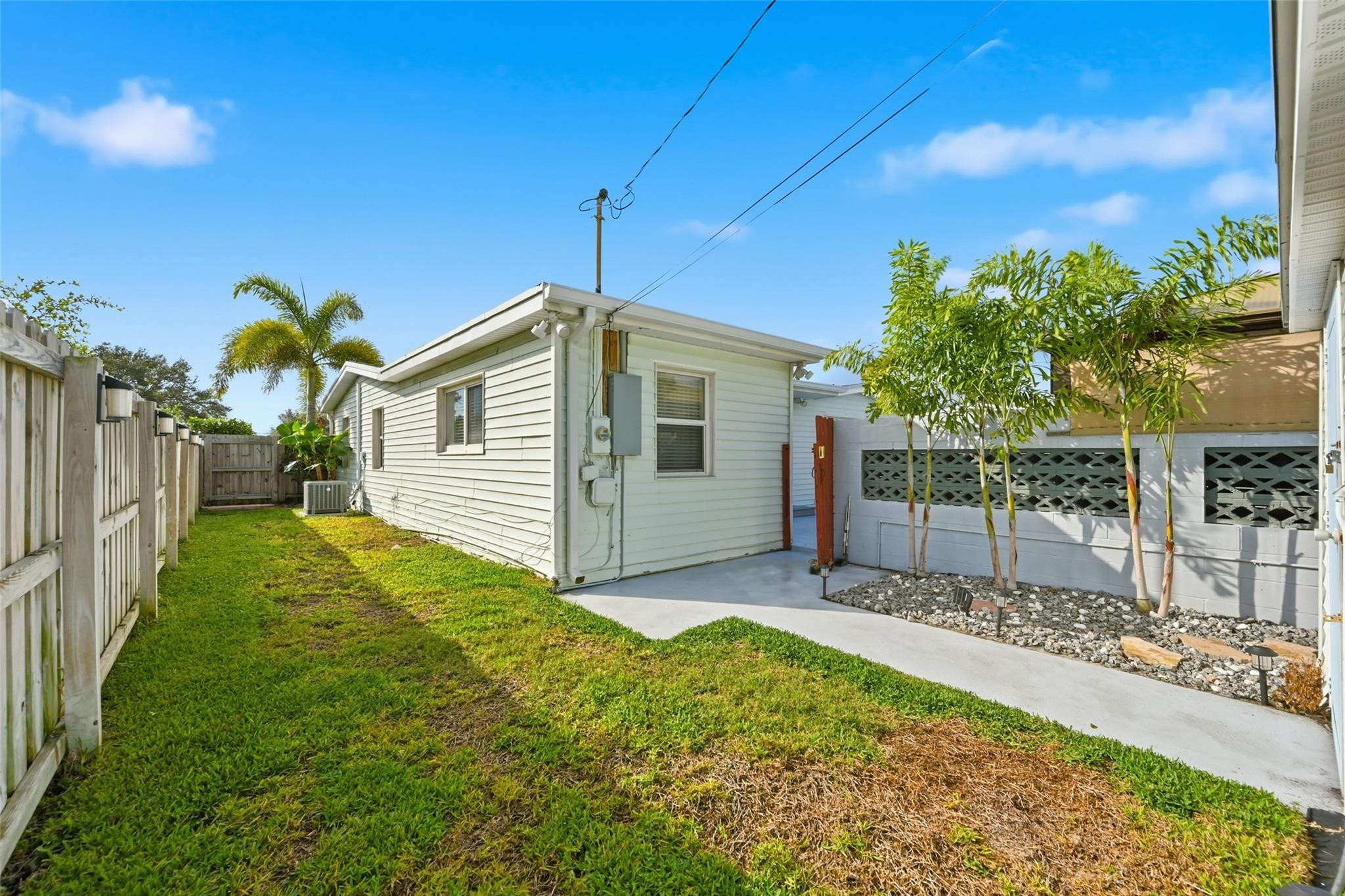 807 W Ocean Avenue
