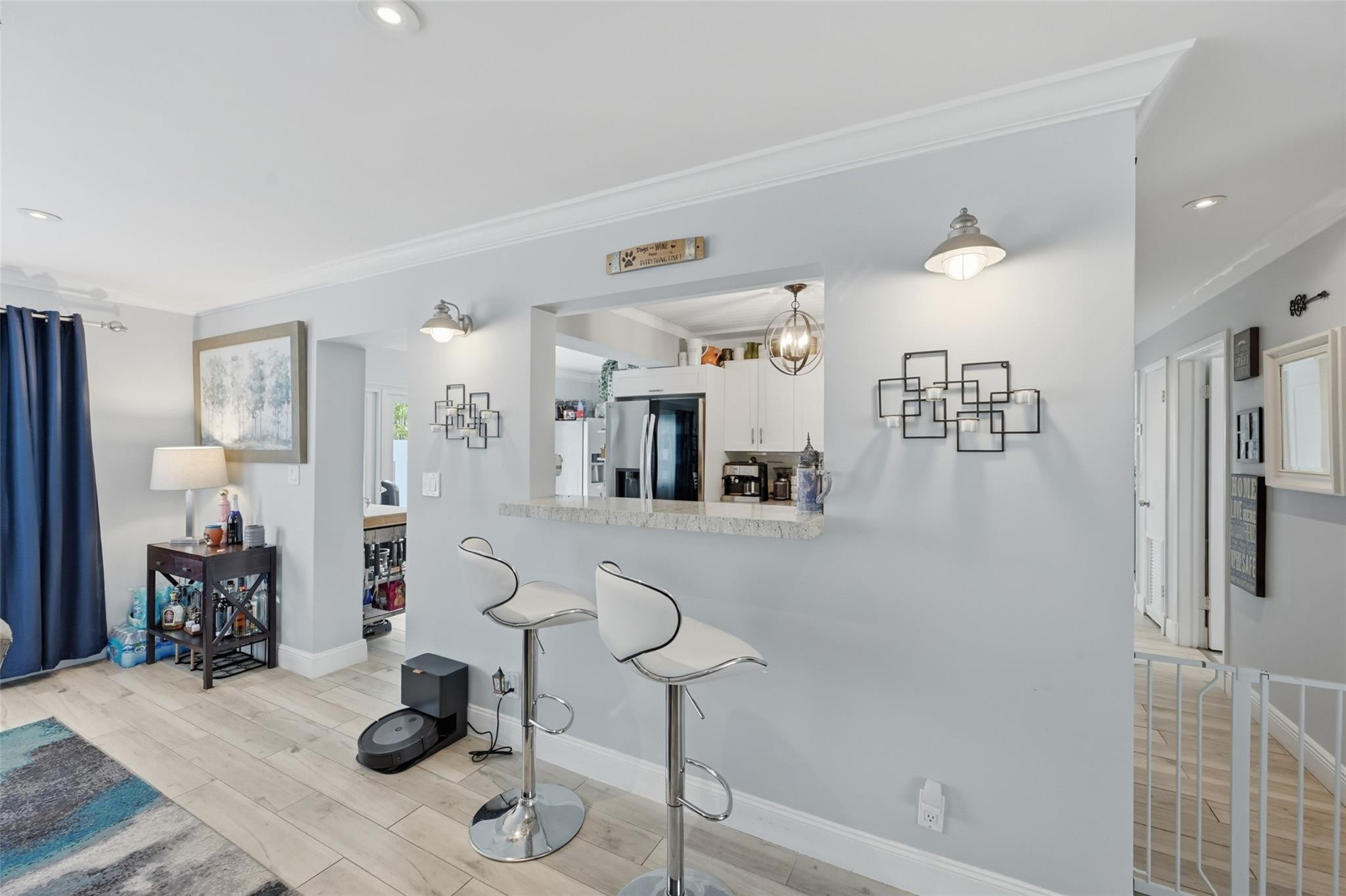 807 W Ocean Avenue