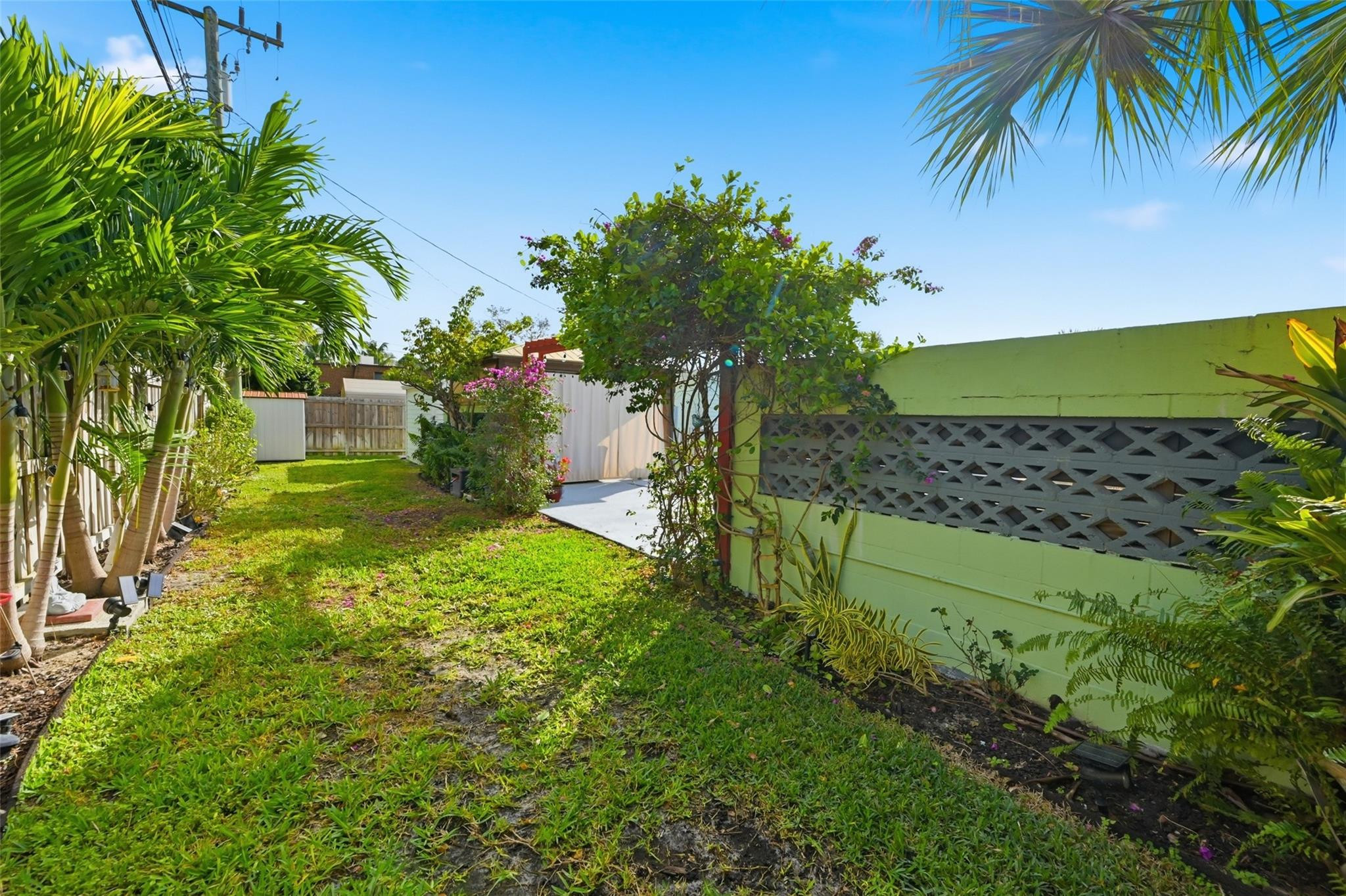 807 W Ocean Avenue