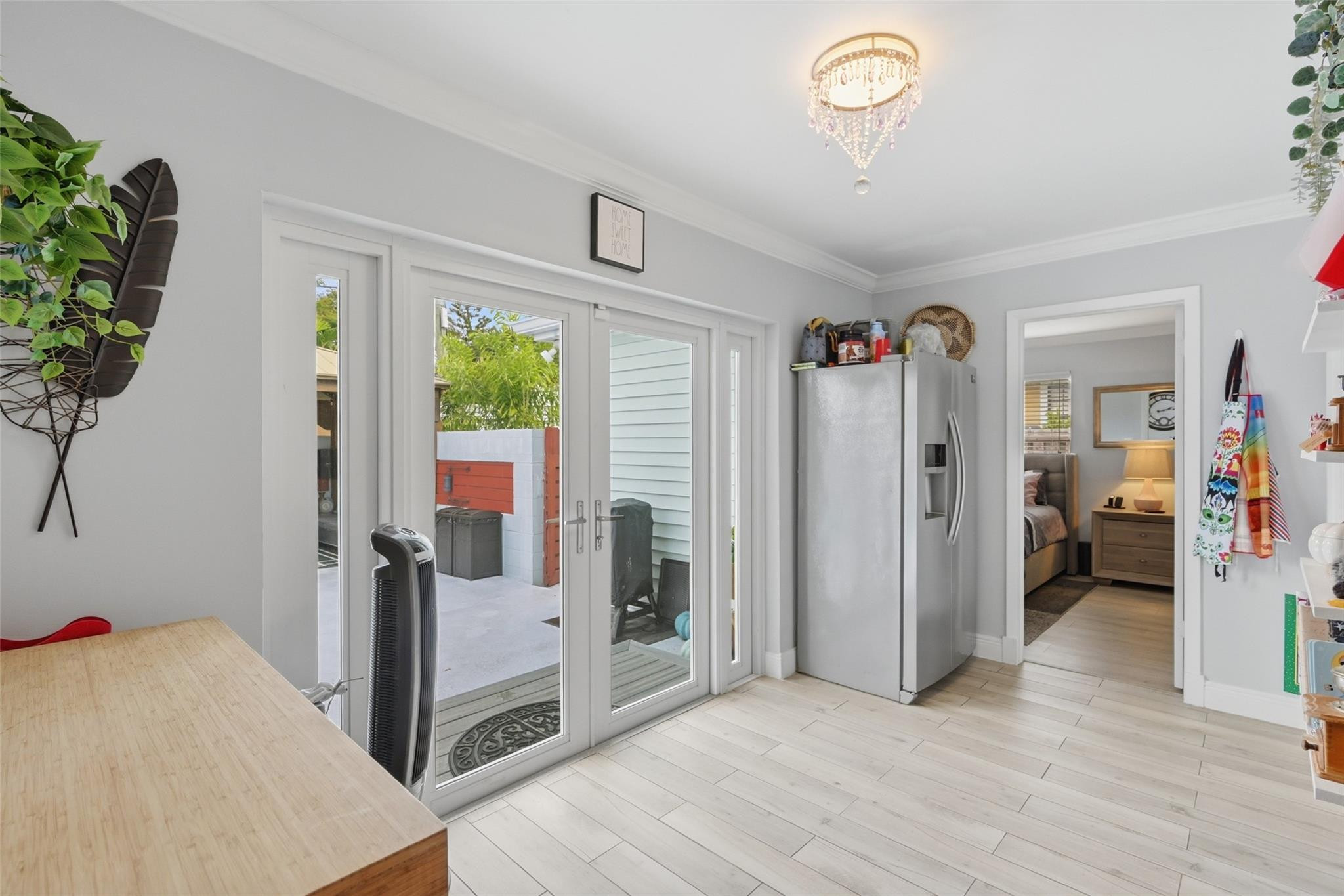 807 W Ocean Avenue
