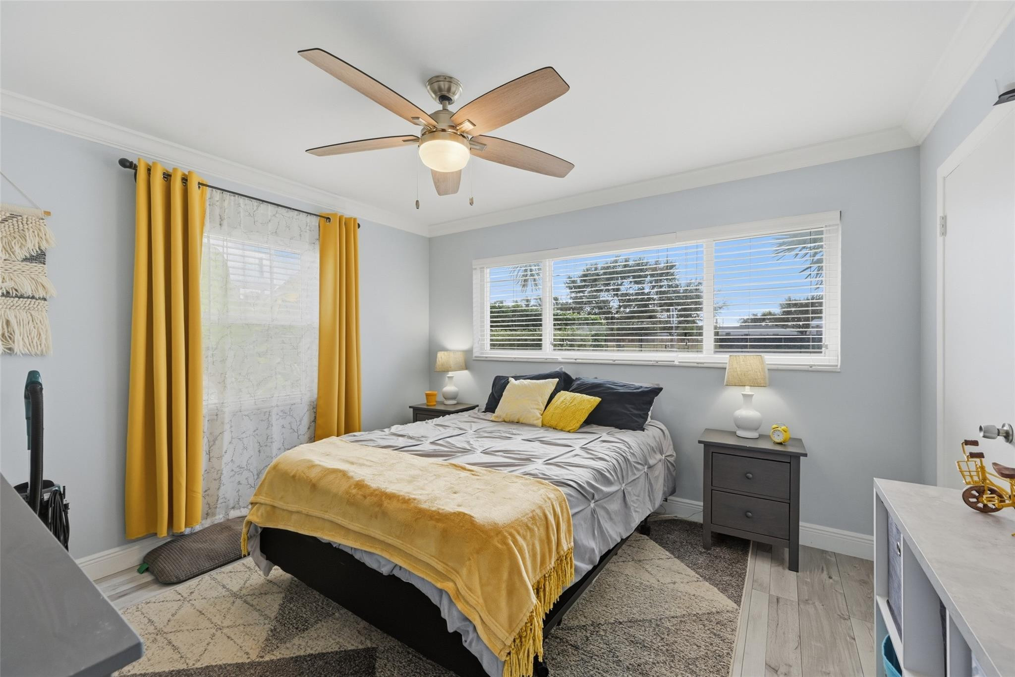 807 W Ocean Avenue