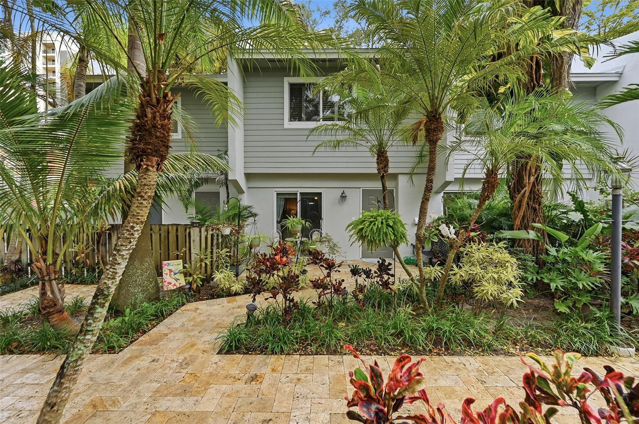 705 NE 1st Street 2