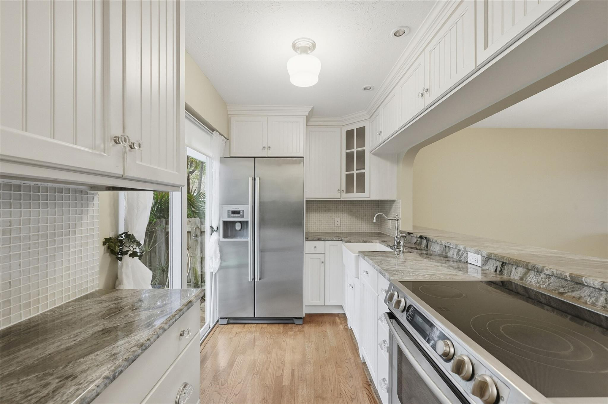 705 NE 1st Street 2