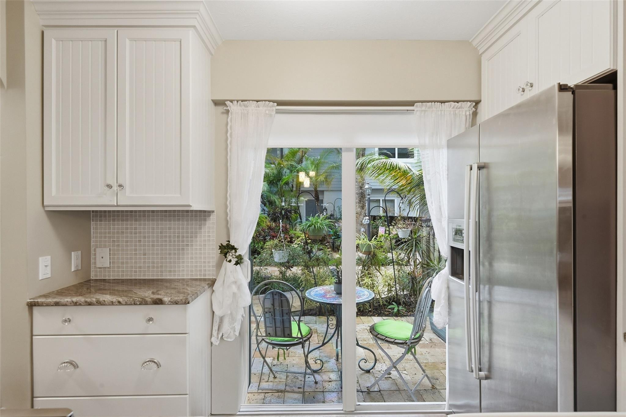 705 NE 1st Street 2