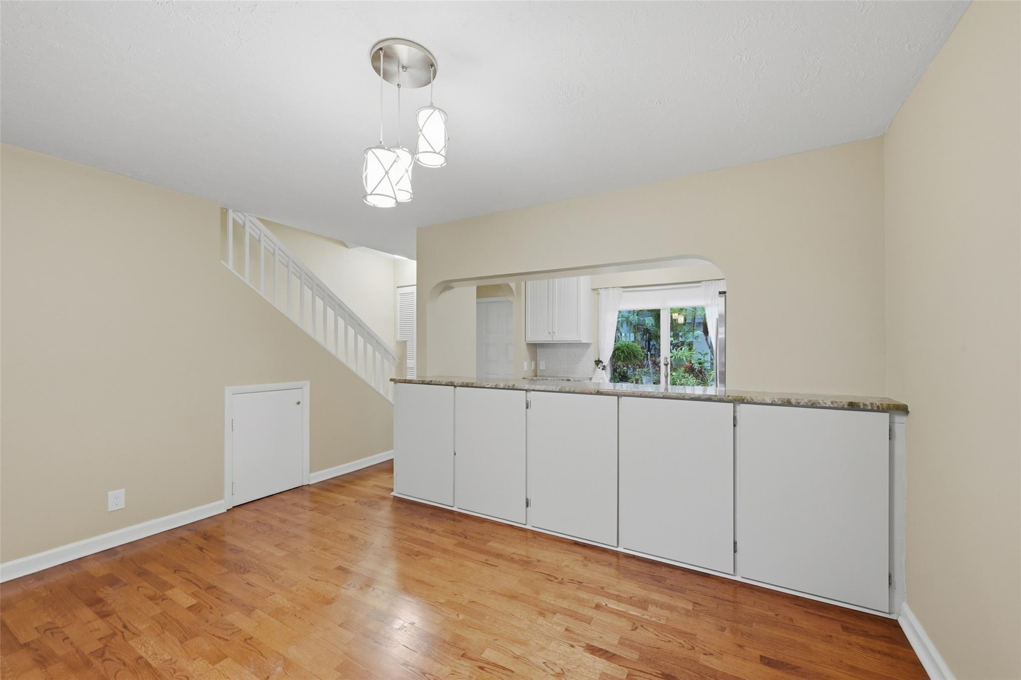 705 NE 1st Street 2