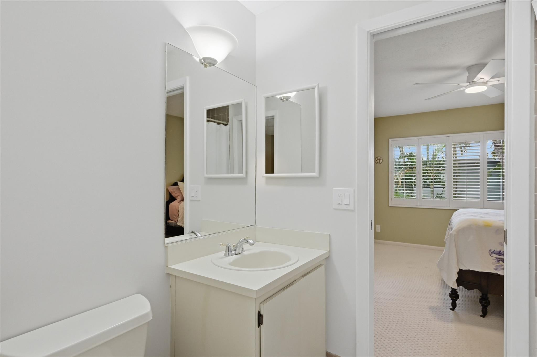 705 NE 1st Street 2