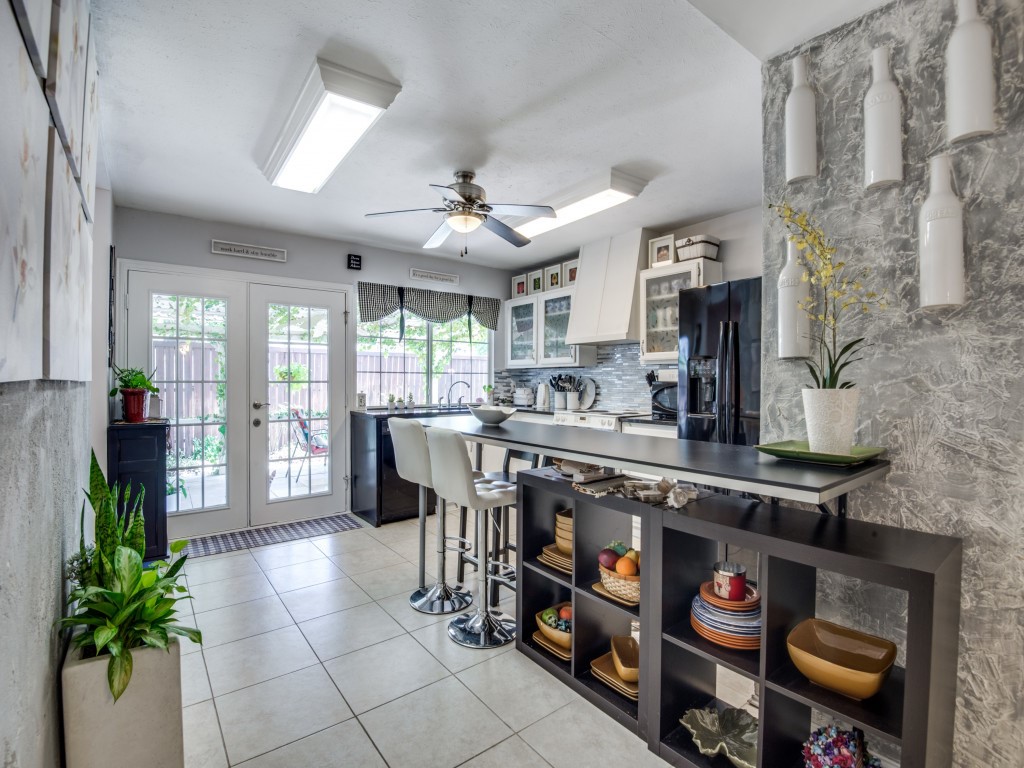 1420 Vanderbilt Drive