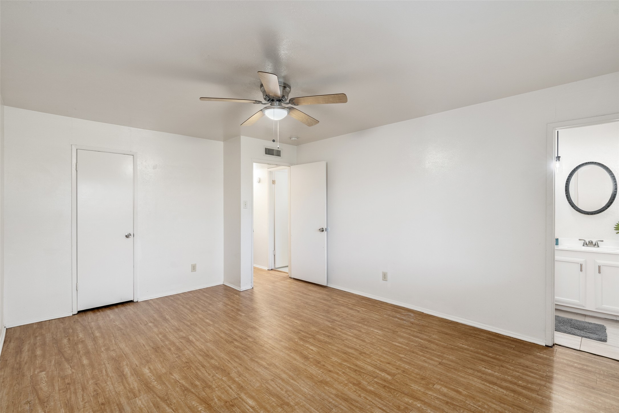 5001 Wheeler Circle