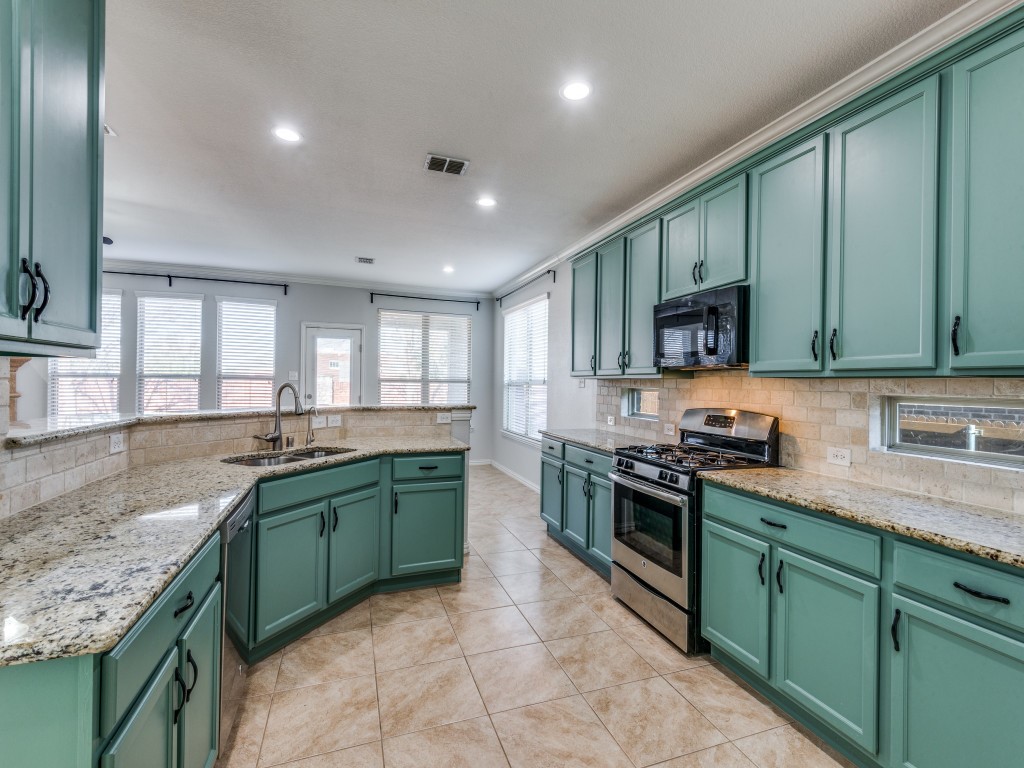 12020 Tobosa Circle