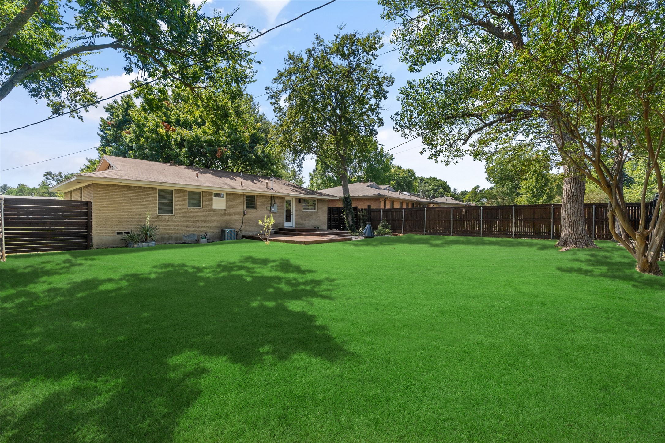 1218 Dalhart Drive