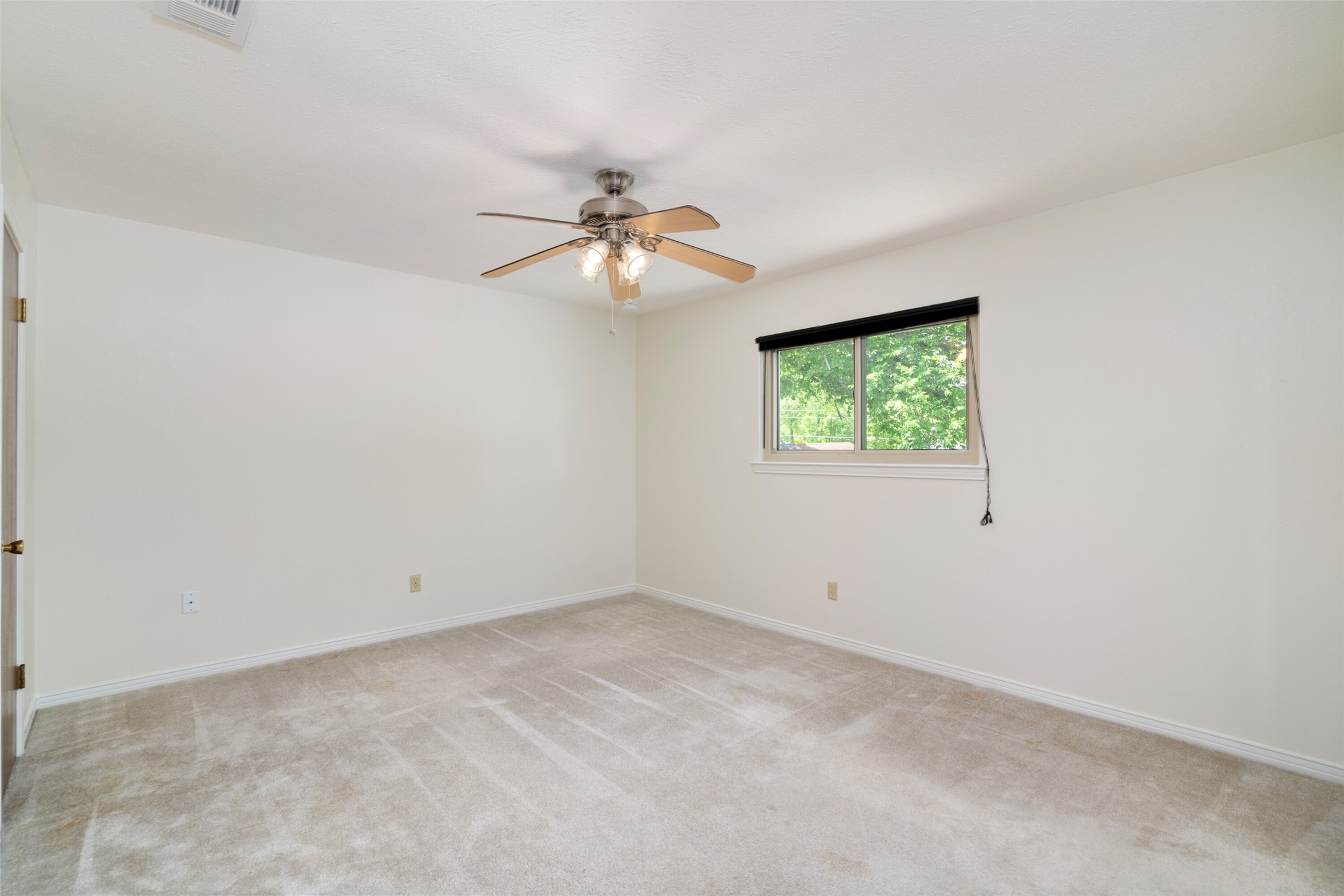 833 Ray Andra Drive