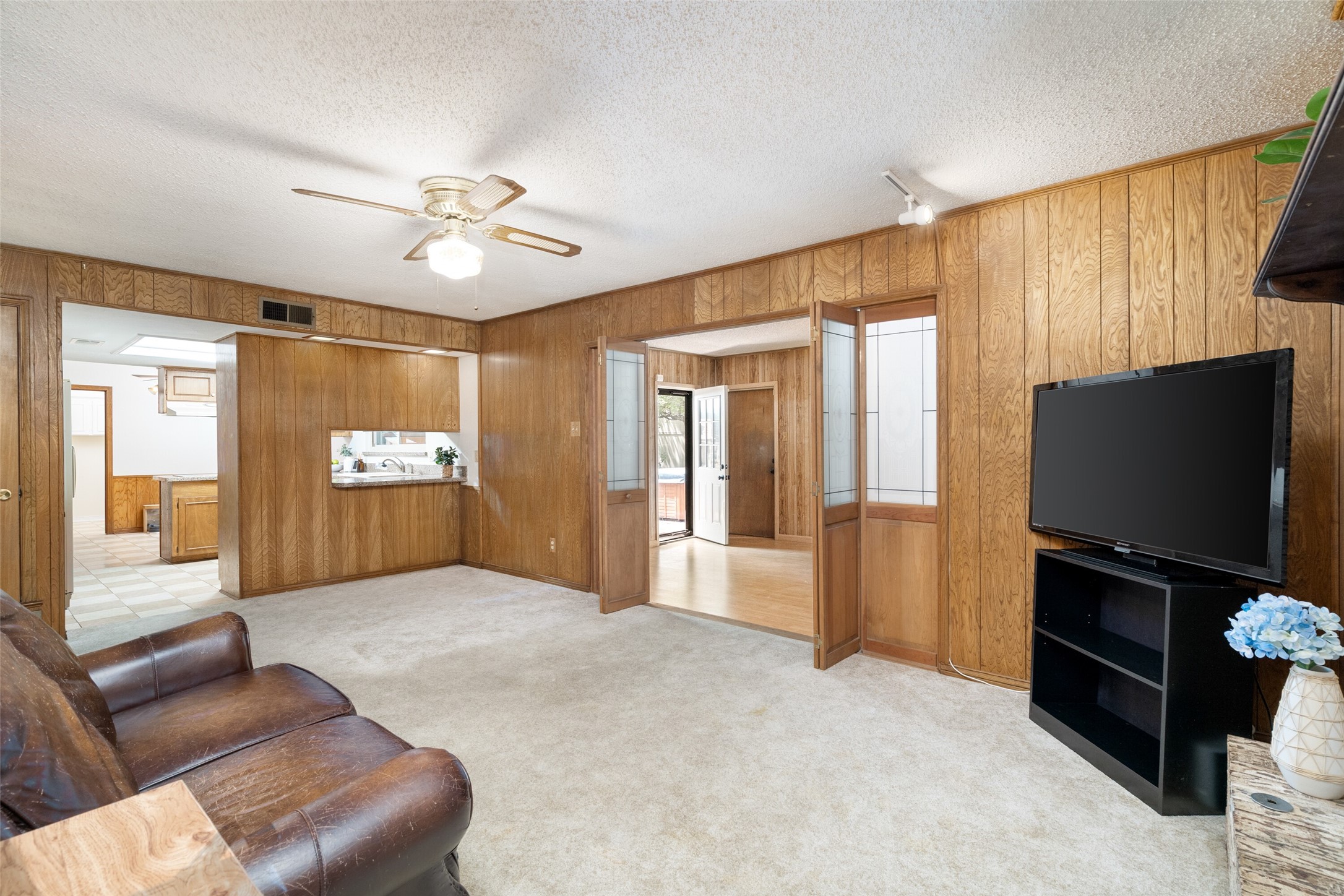833 Ray Andra Drive