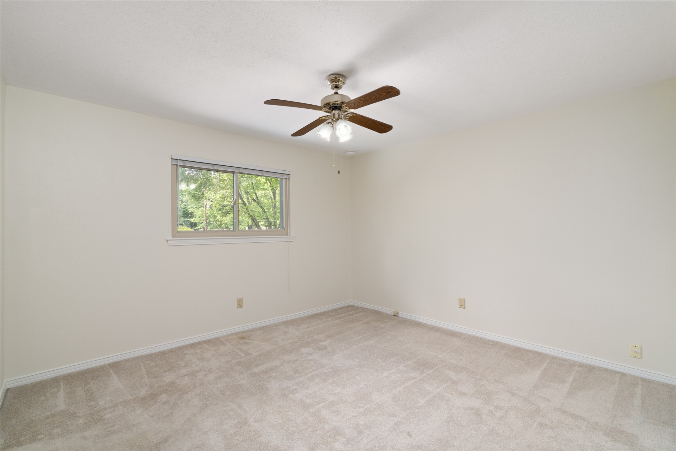 833 Ray Andra Drive