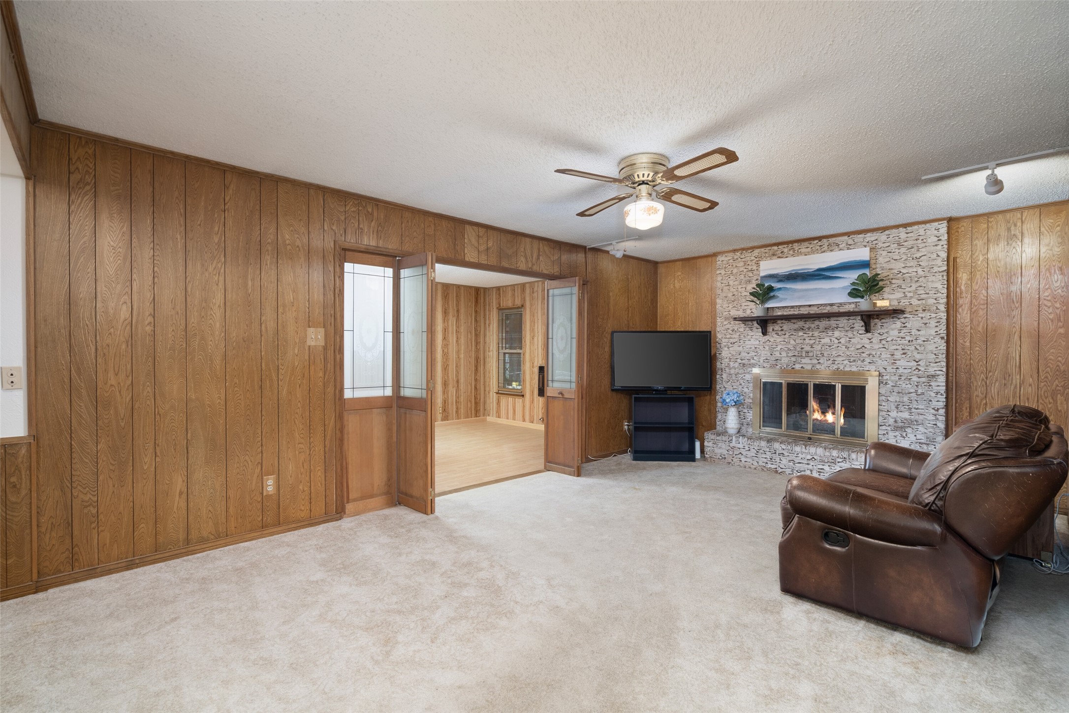 833 Ray Andra Drive