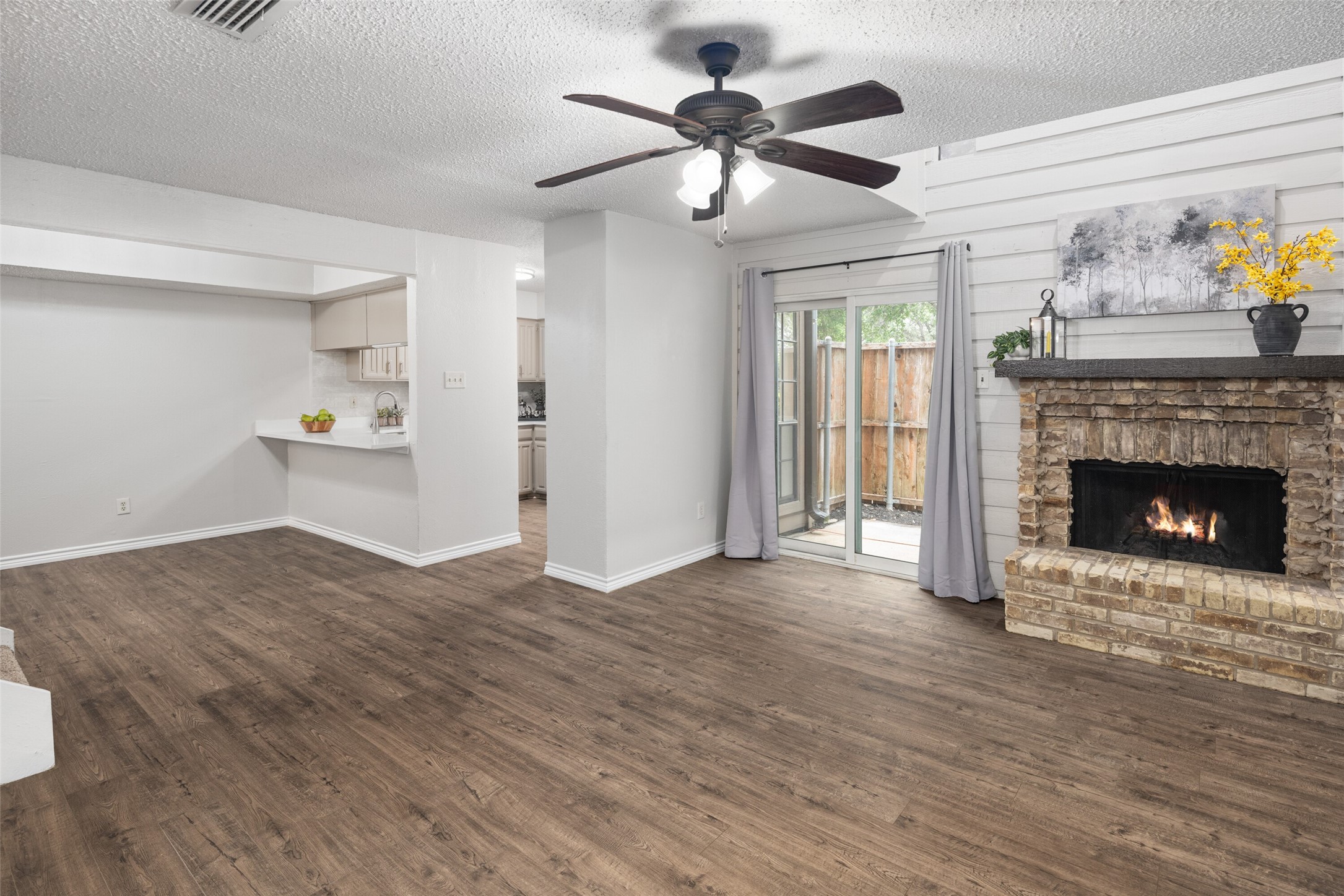 333 Melrose Drive 22D