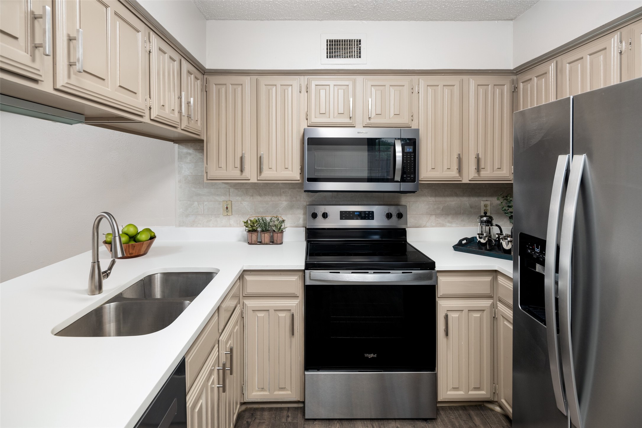 333 Melrose Drive 22D