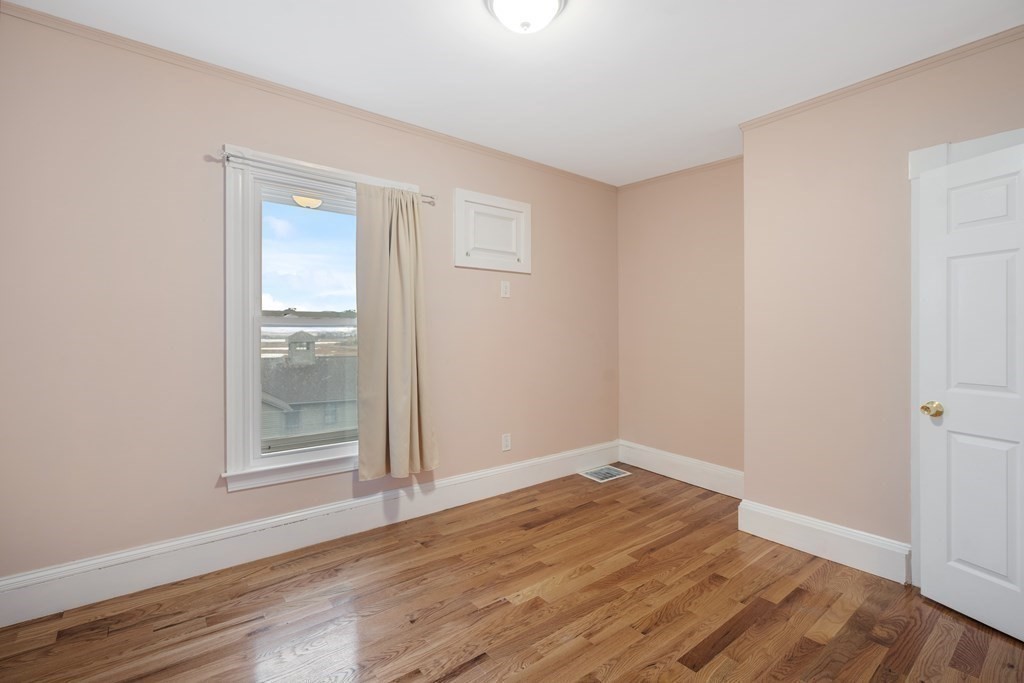 133 Pearl Ave