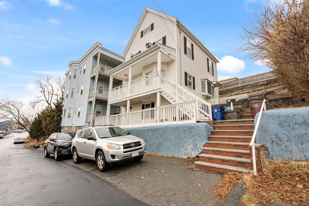 133 Pearl Ave