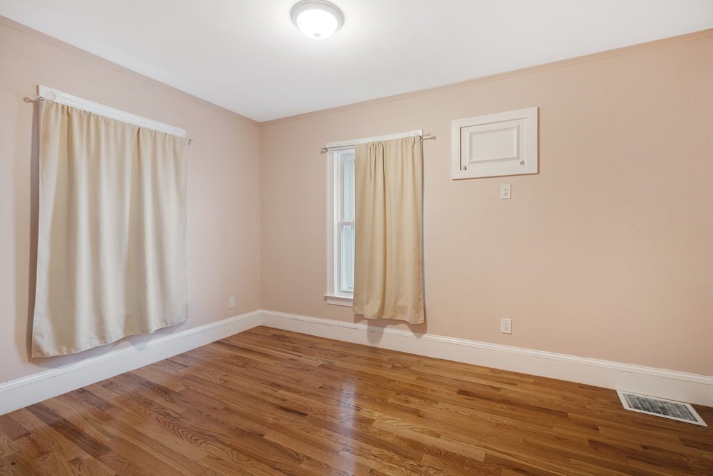 133 Pearl Ave