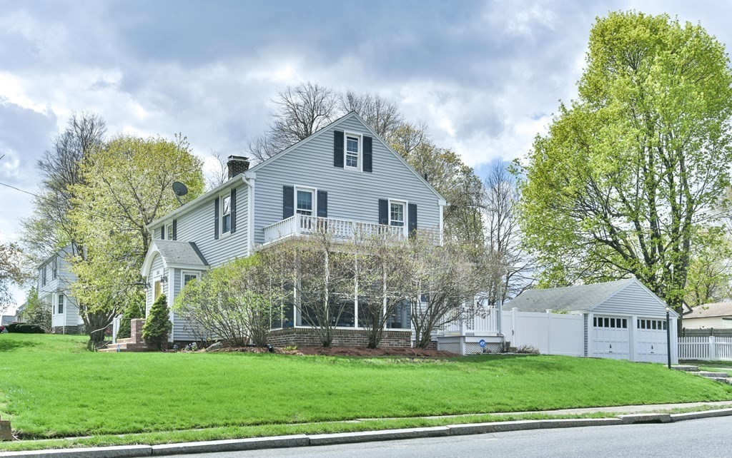 243 Beverly Rd