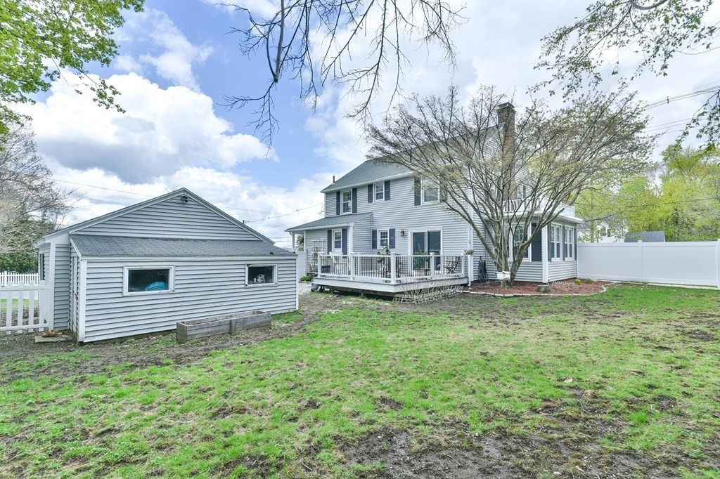 243 Beverly Rd