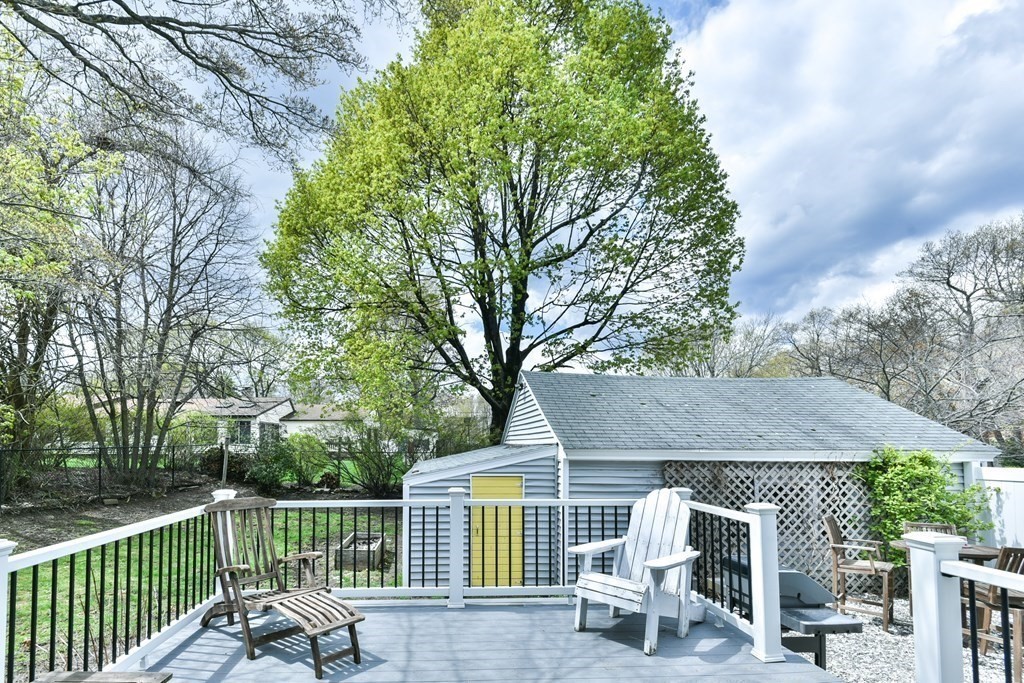 243 Beverly Rd