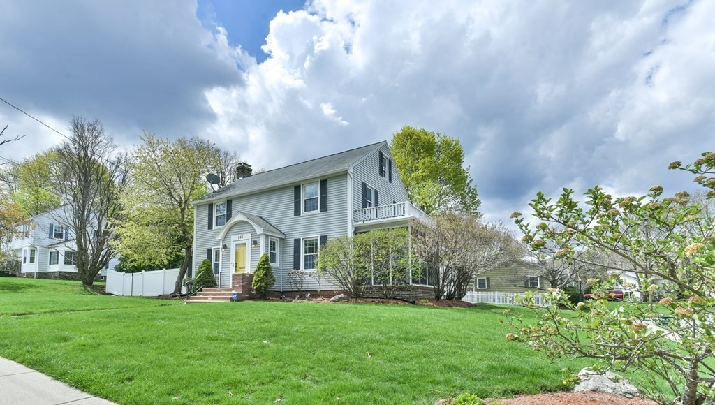 243 Beverly Rd