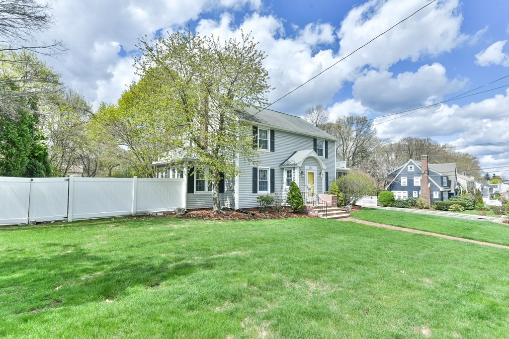 243 Beverly Rd