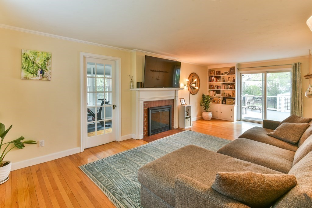 243 Beverly Rd