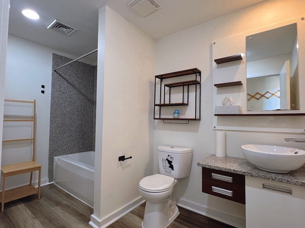 950 Broadway # 2