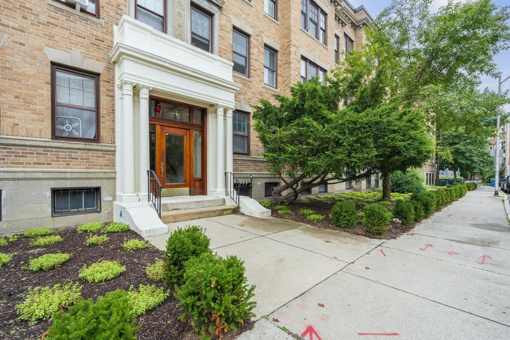 4 Crawford St # 5
