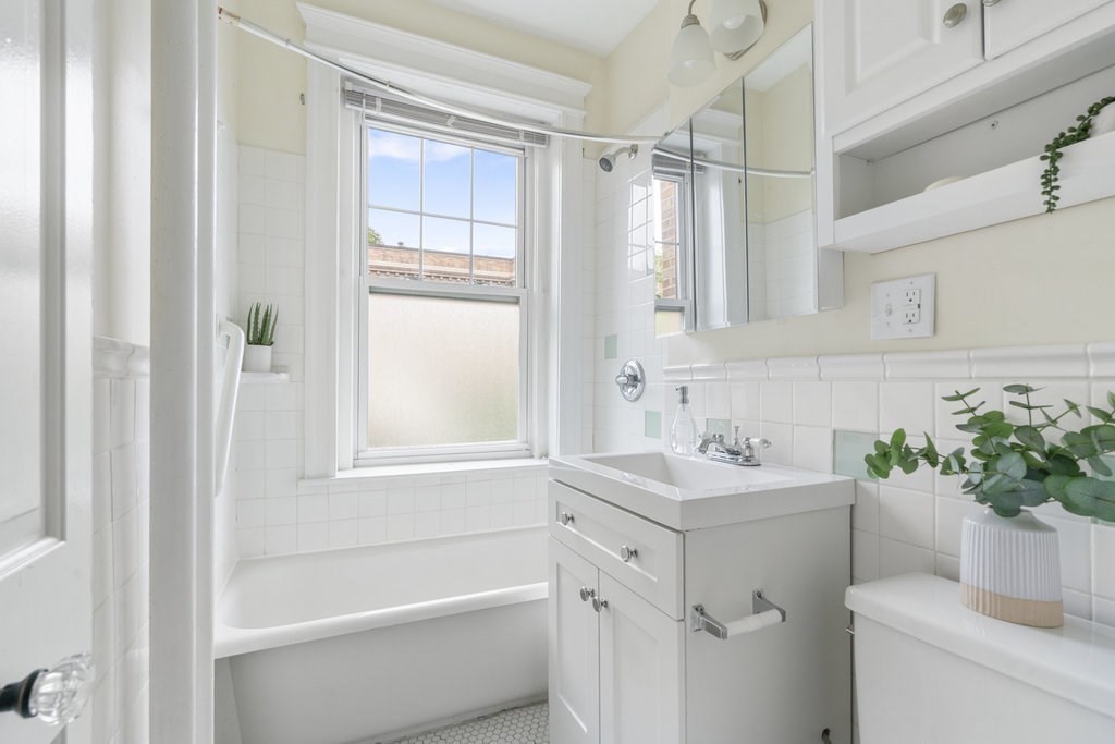 4 Crawford St # 5
