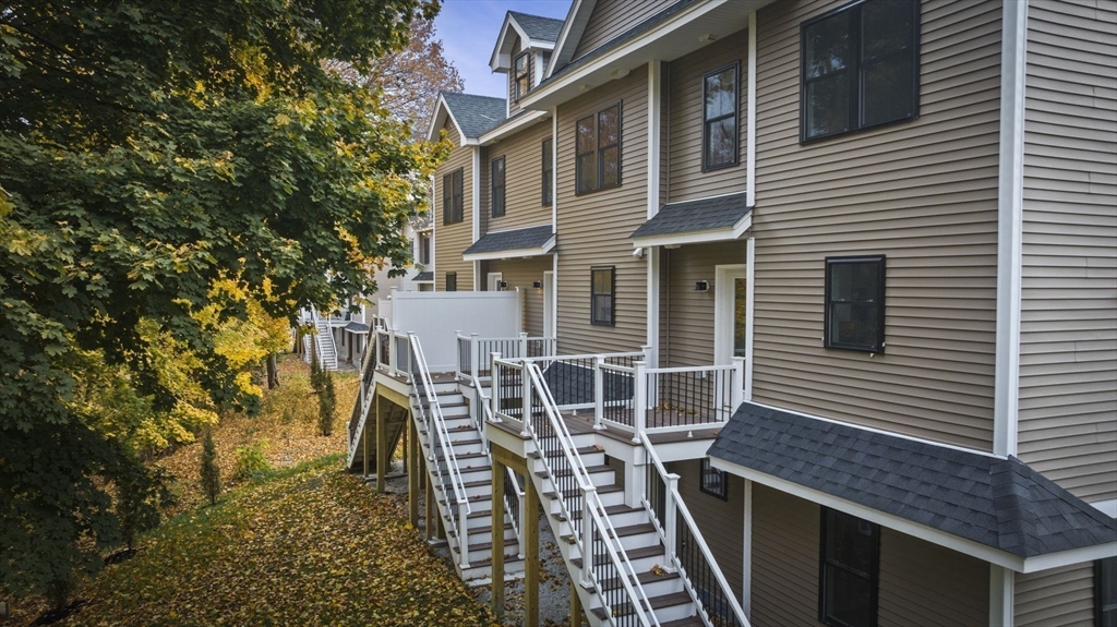9 Acton Rd # 18