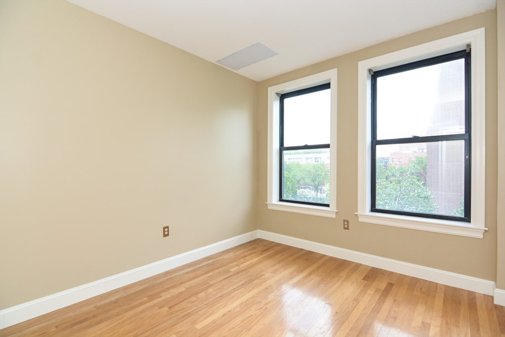 1723 Washington St # 309
