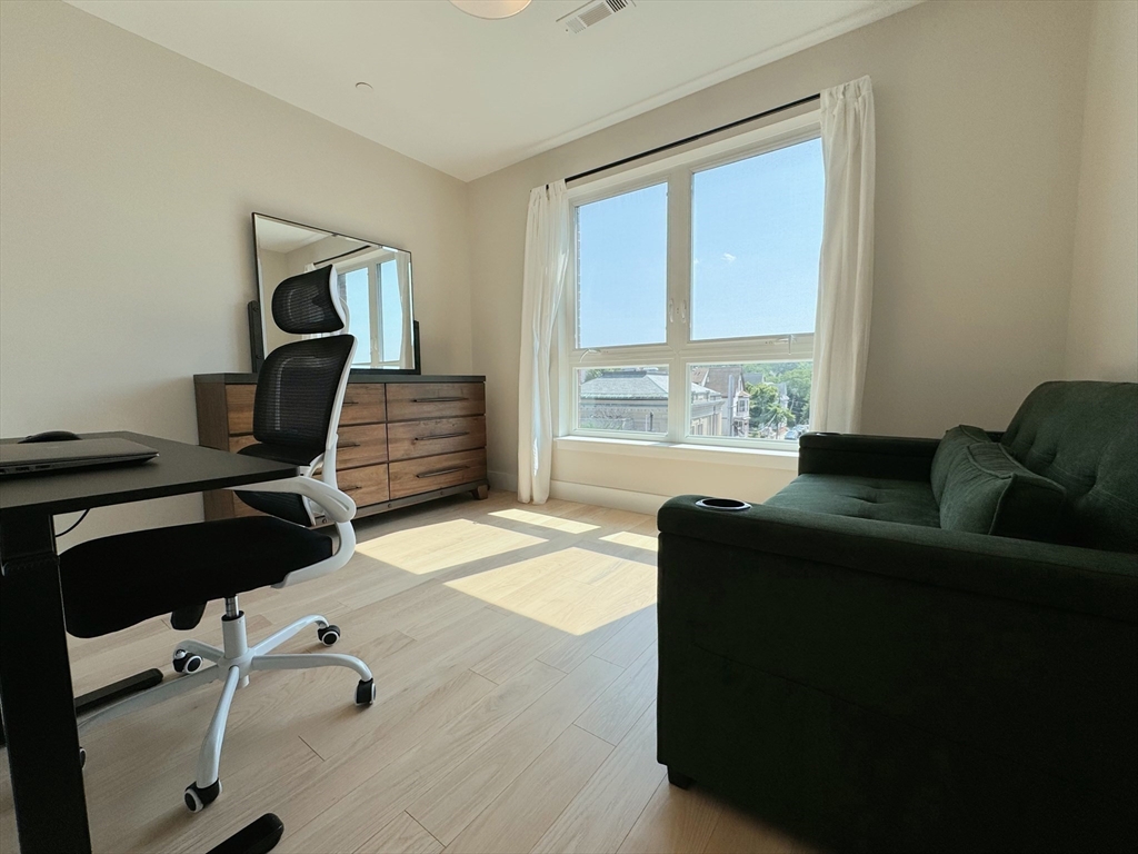 1975 Massachusetts Ave # 301