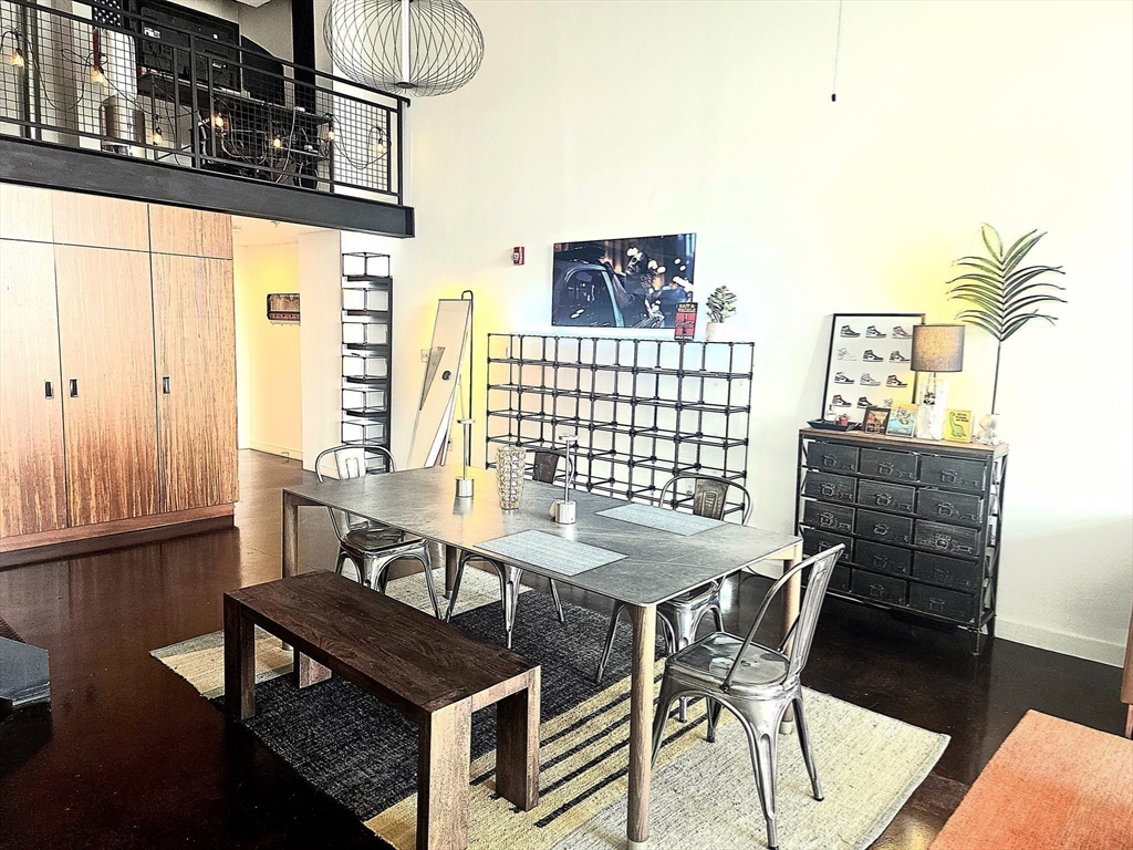 950 Broadway # 23