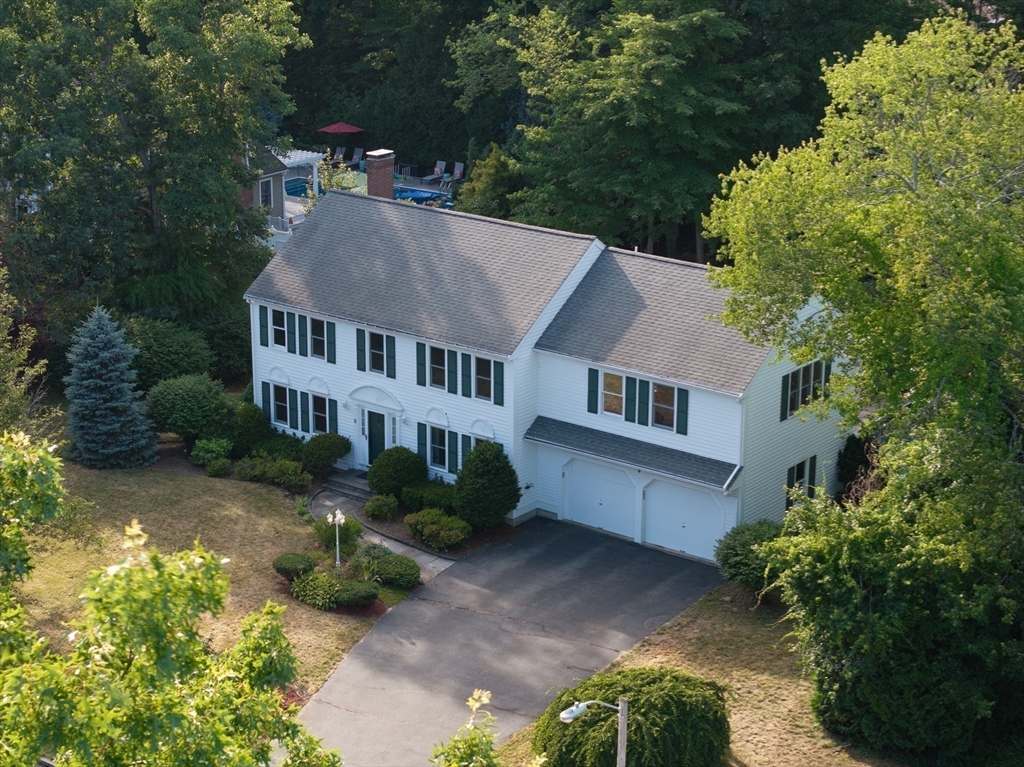 4 Flint Meadow Ln
