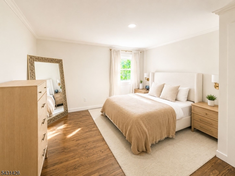80 Astoria Pl