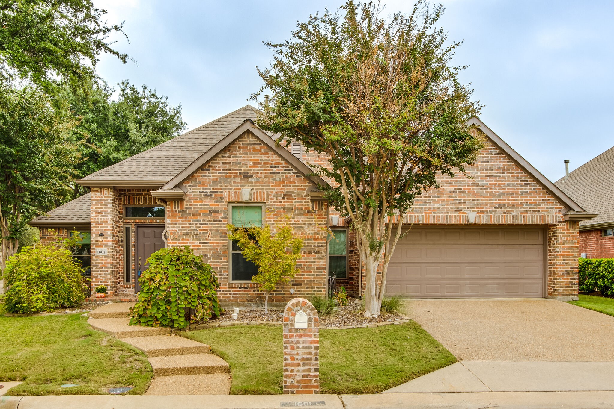1601 Fife Hills Drive