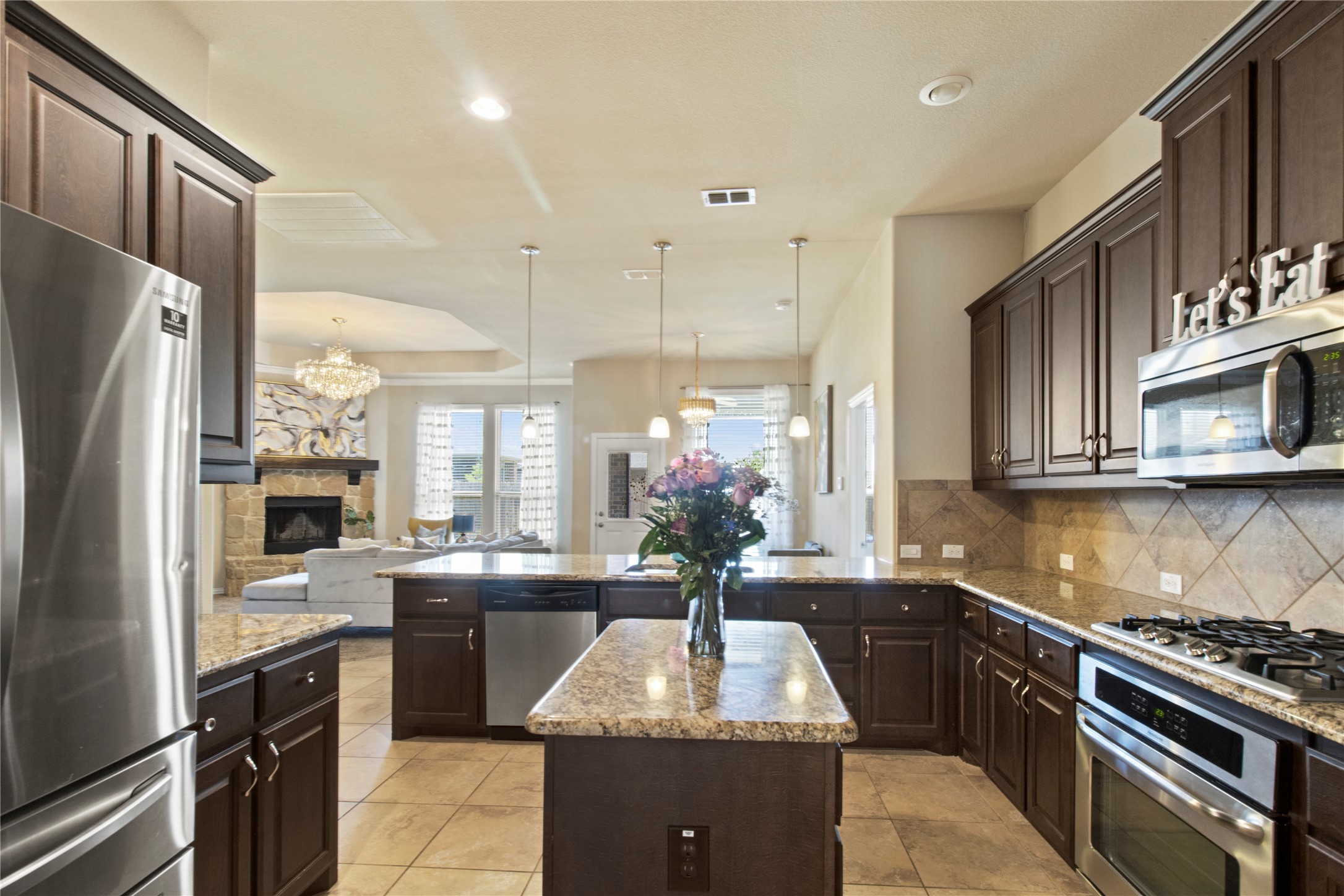 1313 Venezia Lane