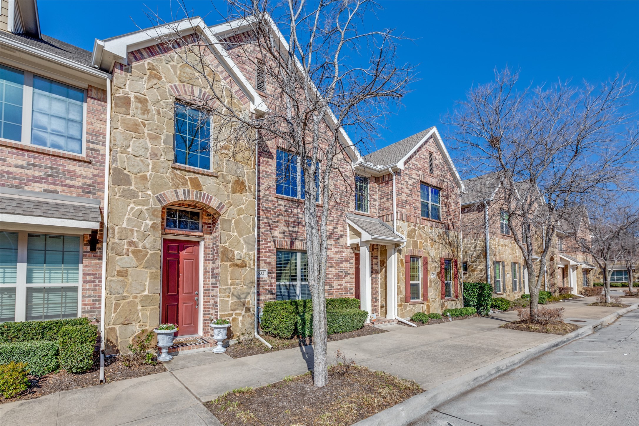 632 Matthew Place