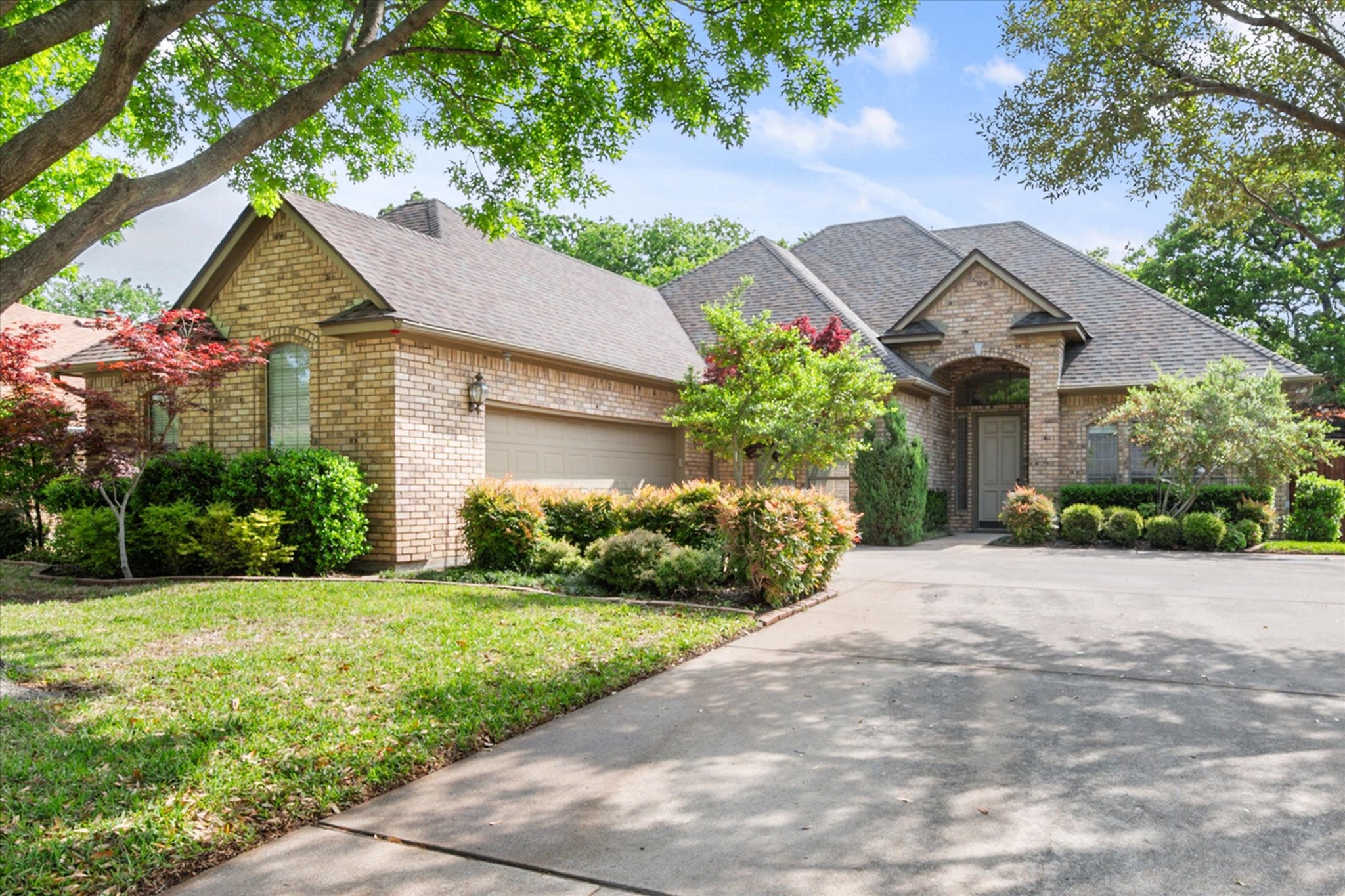 2102 Sapphire Drive