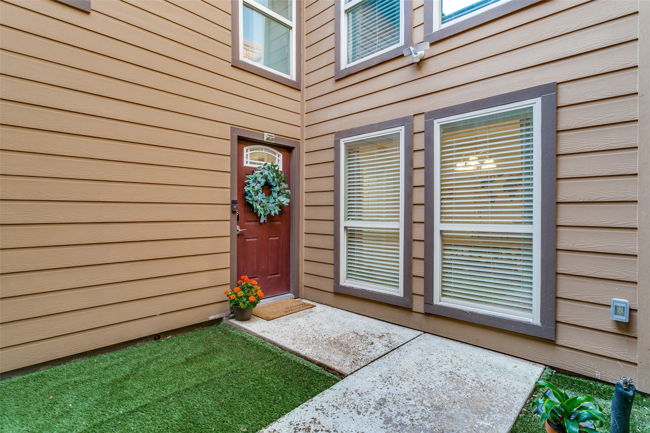 3126 Pin Oak Court