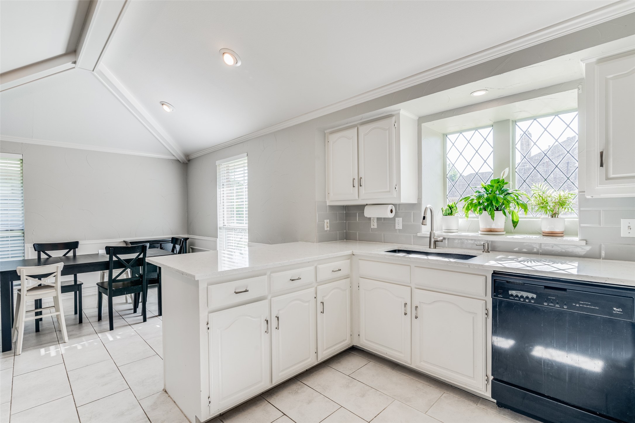163 Highland Meadow Circle